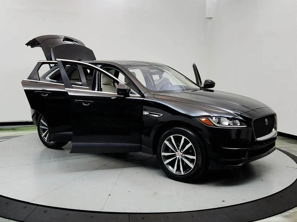2020 Jaguar F-Pace - Image 10 of 12