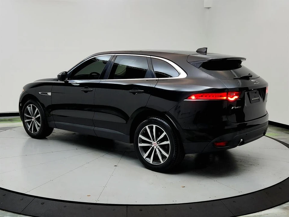 2020 Jaguar F-Pace - Image 7 of 12