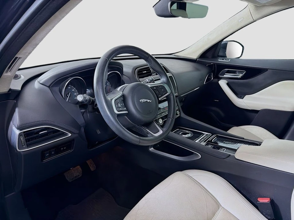 2020 Jaguar F-Pace - Image 10 of 21