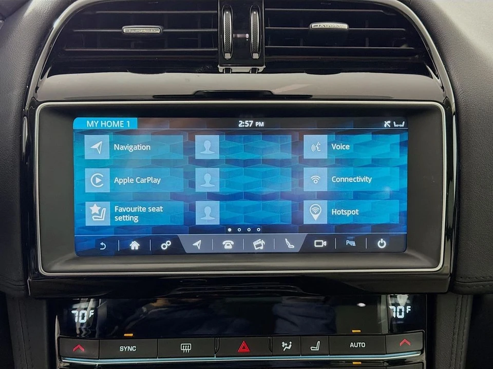 2020 Jaguar F-Pace - Image 16 of 21