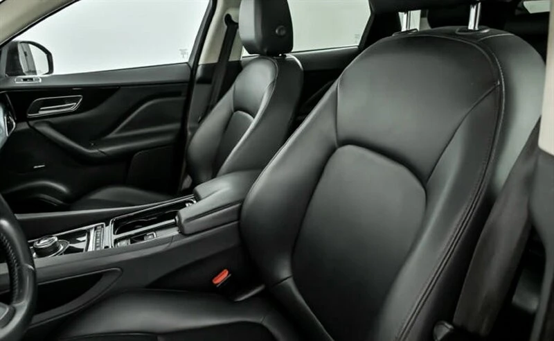 2020 Jaguar F-Pace - Image 19 of 21