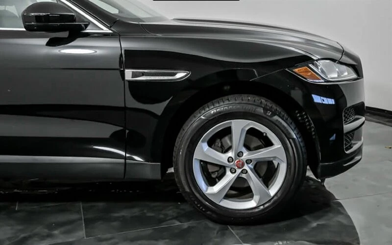 2020 Jaguar F-Pace - Image 13 of 21