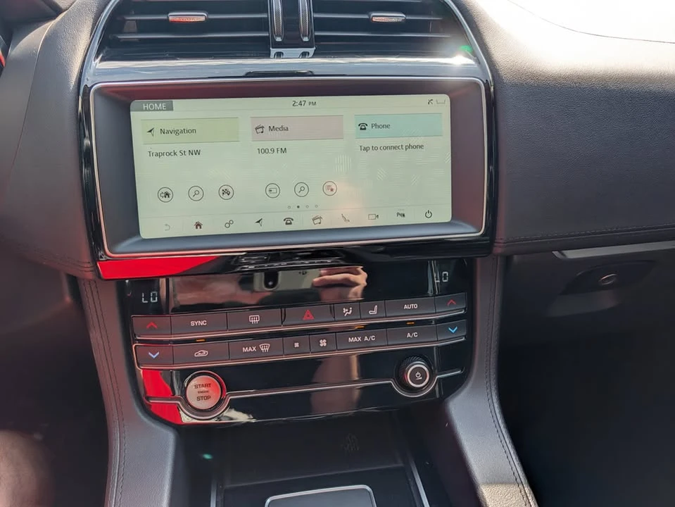 2020 Jaguar F-Pace - Image 7 of 8