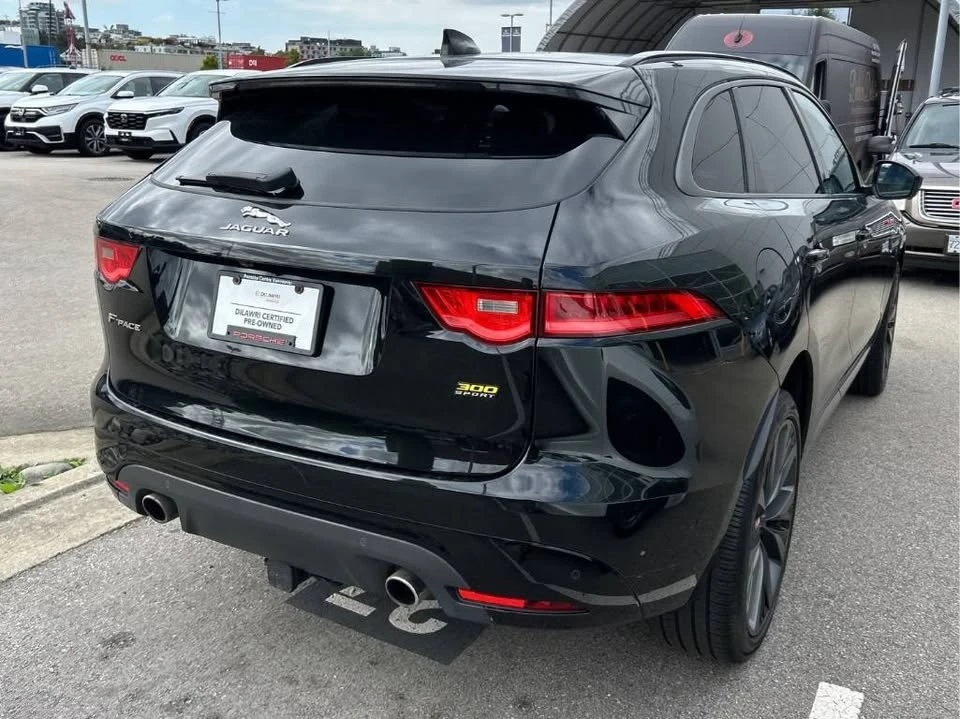 2020 Jaguar F-Pace - Image 6 of 15