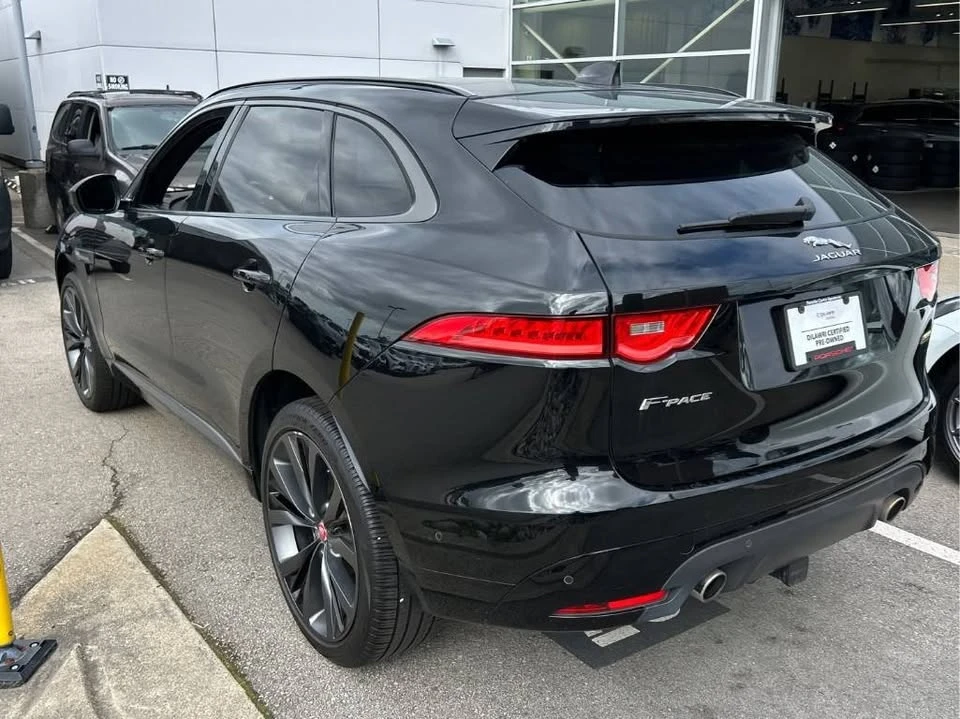 2020 Jaguar F-Pace - Image 7 of 15