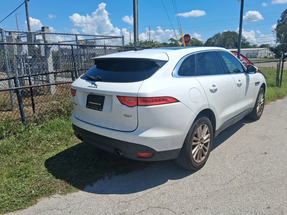 2020 Jaguar F-Pace - Image 3 of 3