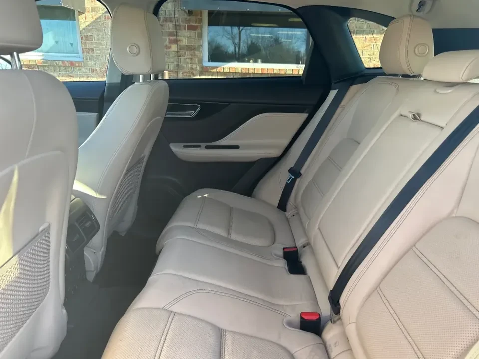 2020 Jaguar F-Pace - Image 5 of 5