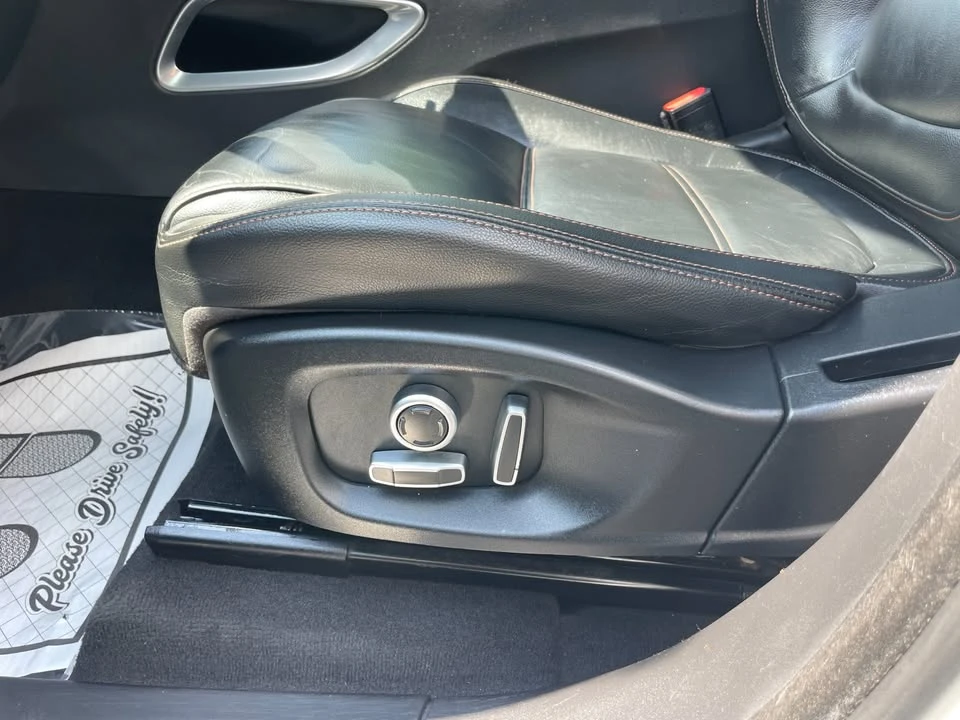 2020 Jaguar F-Pace - Image 16 of 20