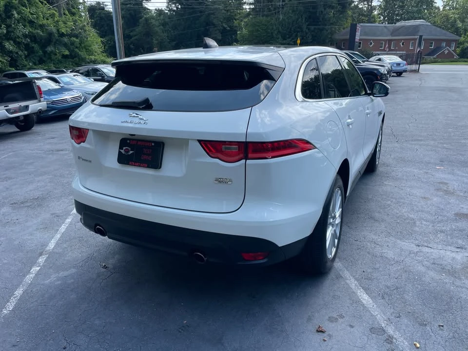 2020 Jaguar F-Pace - Image 5 of 20