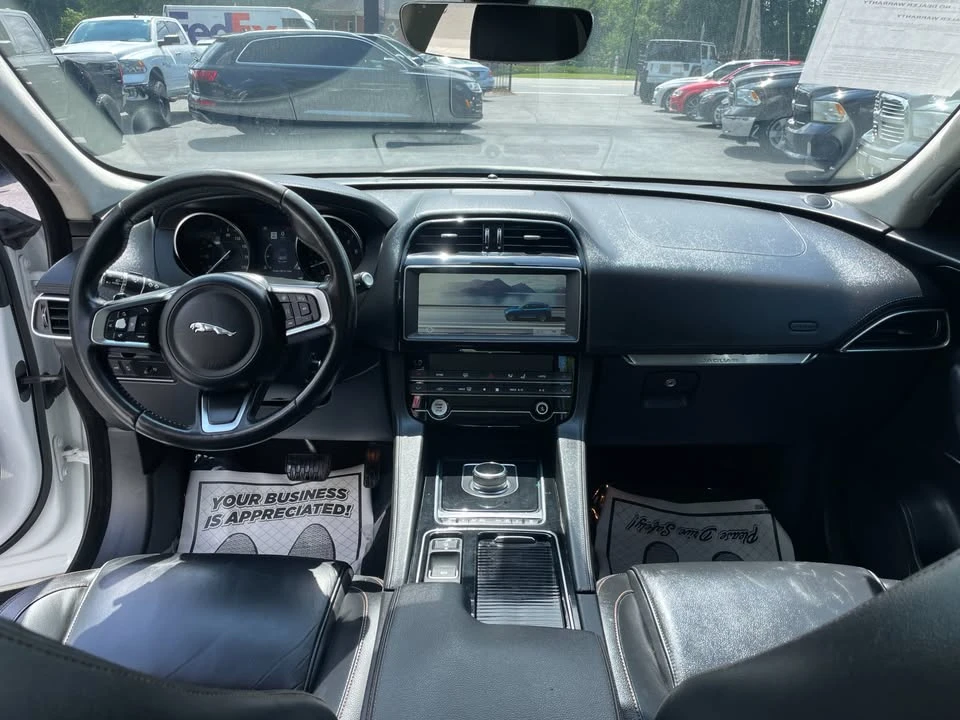 2020 Jaguar F-Pace - Image 11 of 20