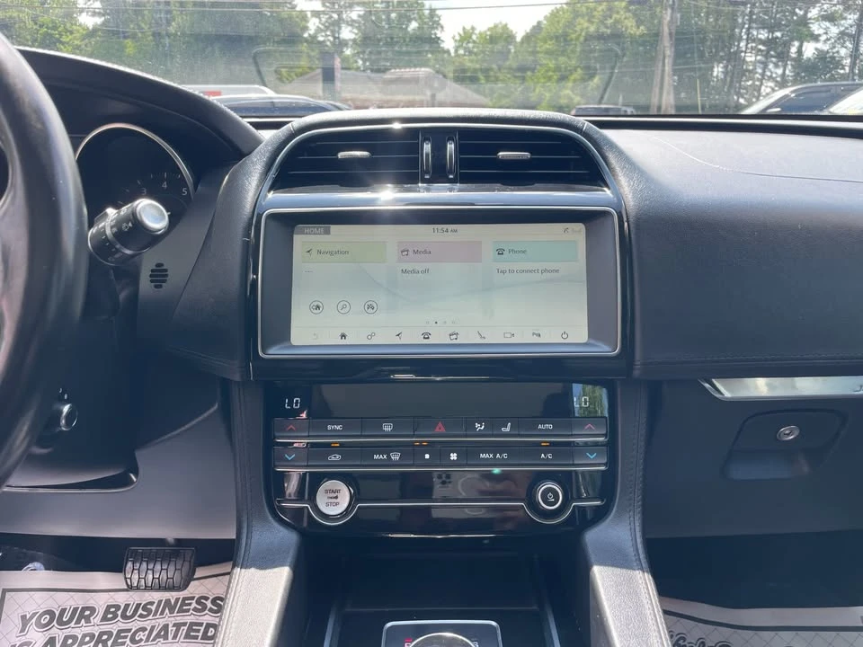 2020 Jaguar F-Pace - Image 12 of 20