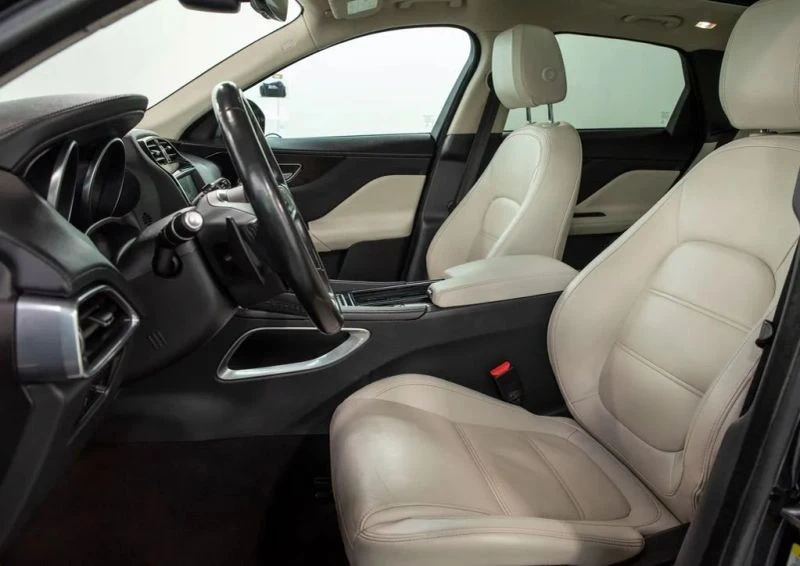 2020 Jaguar F-Pace - Image 9 of 12