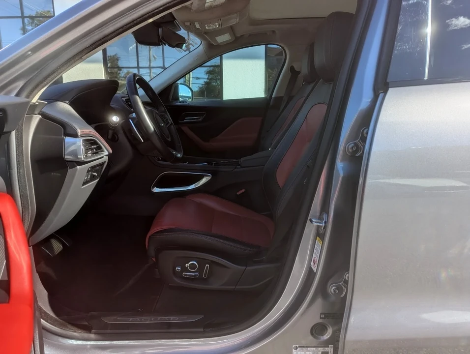 2020 Jaguar F-Pace - Image 12 of 21