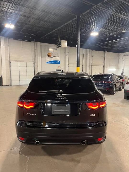 2020 Jaguar F-Pace - Image 4 of 18