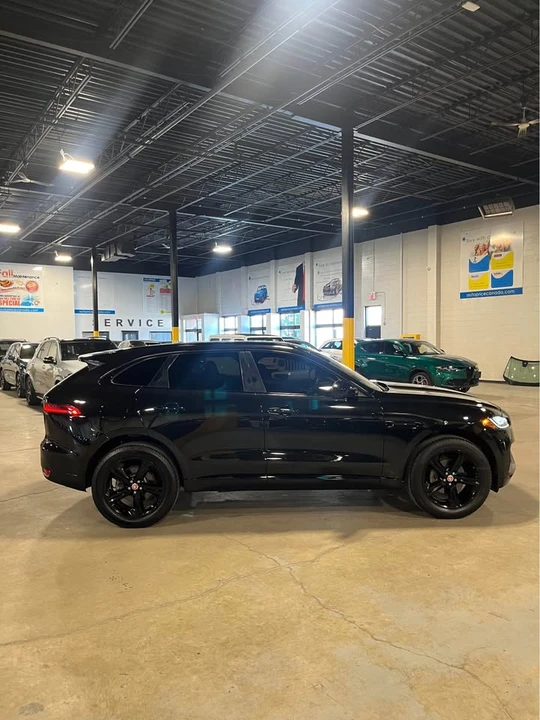 2020 Jaguar F-Pace - Image 5 of 18