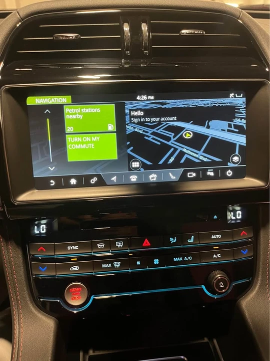 2020 Jaguar F-Pace - Image 12 of 18