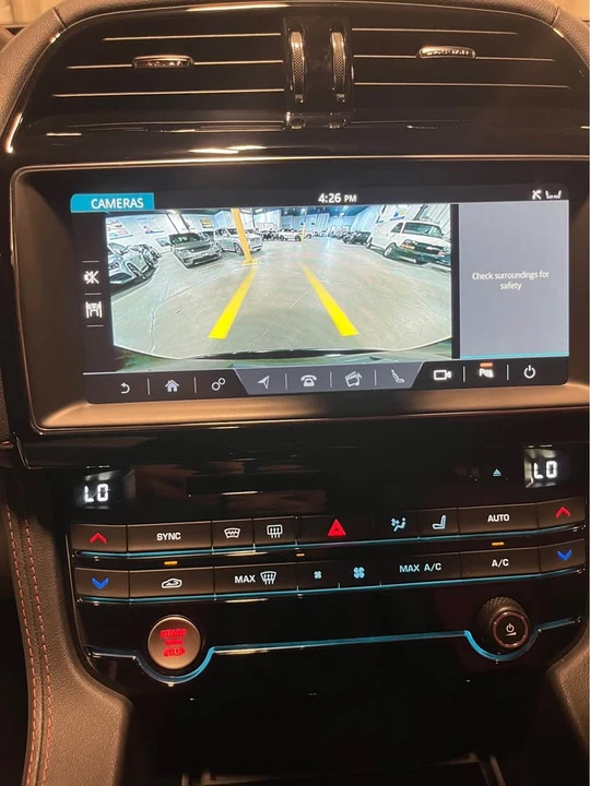 2020 Jaguar F-Pace - Image 13 of 18