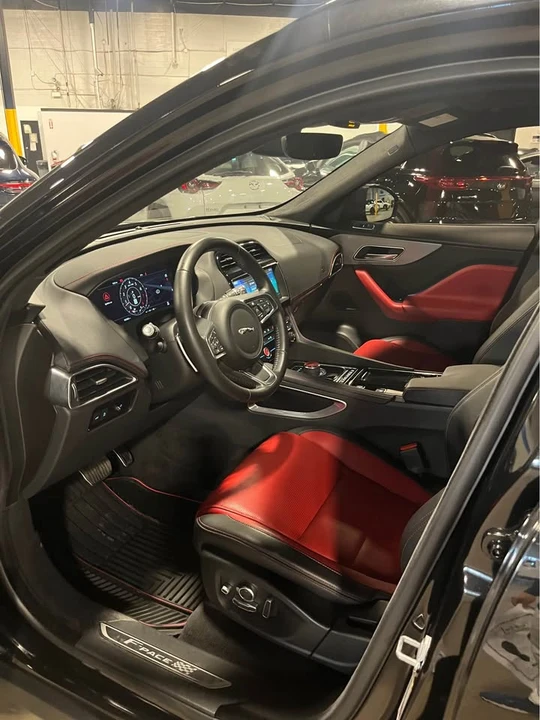 2020 Jaguar F-Pace - Image 6 of 18