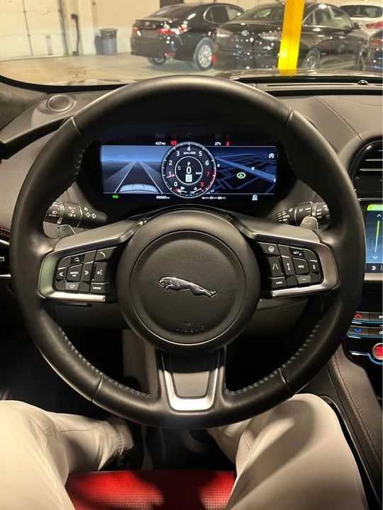 2020 Jaguar F-Pace - Image 7 of 18