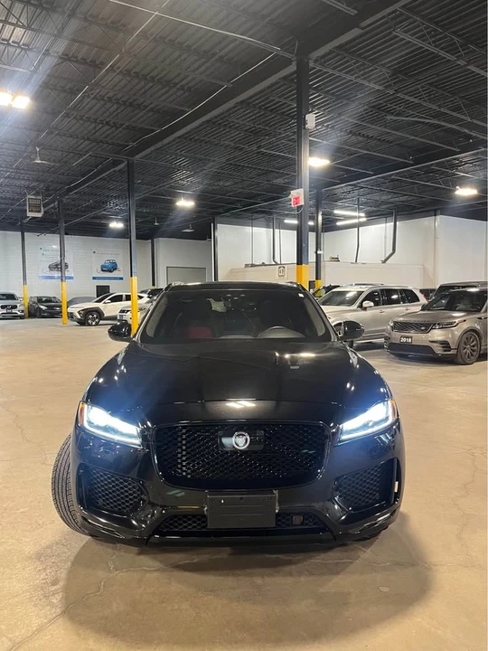 2020 Jaguar F-Pace - Image 2 of 18