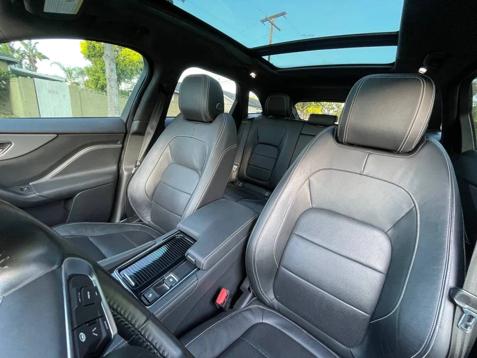 2020 Jaguar F-Pace - Image 13 of 15