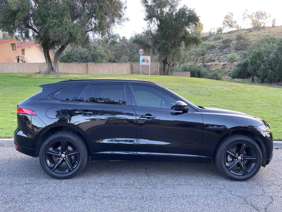 2020 Jaguar F-Pace - Image 6 of 15