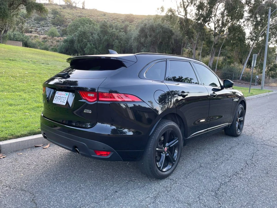 2020 Jaguar F-Pace - Image 6 of 16