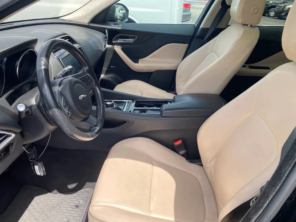 2020 Jaguar F-Pace - Image 2 of 12