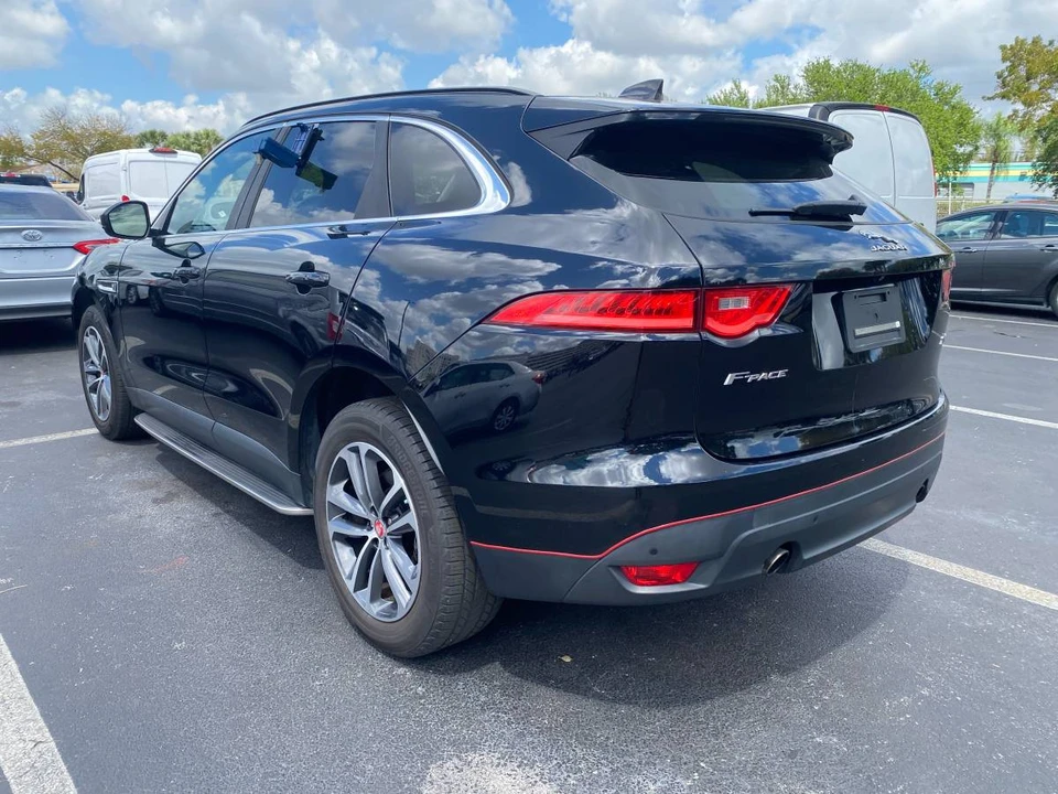 2020 Jaguar F-Pace - Image 11 of 12