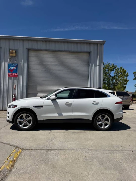 2020 Jaguar F-Pace - Image 2 of 11