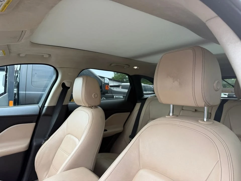 2020 Jaguar F-Pace - Image 6 of 6