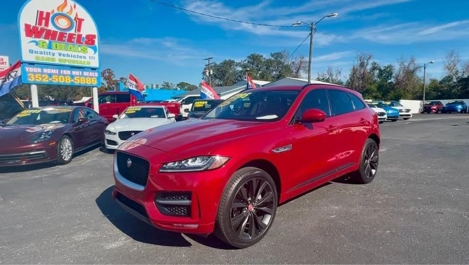2020 Jaguar F-Pace - Image 2 of 18