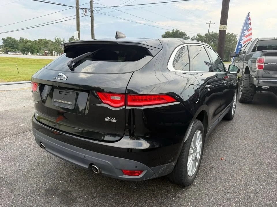 2020 Jaguar F-Pace - Image 2 of 6