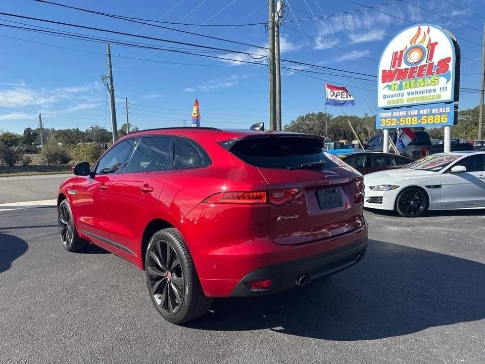 2020 Jaguar F-Pace - Image 3 of 18