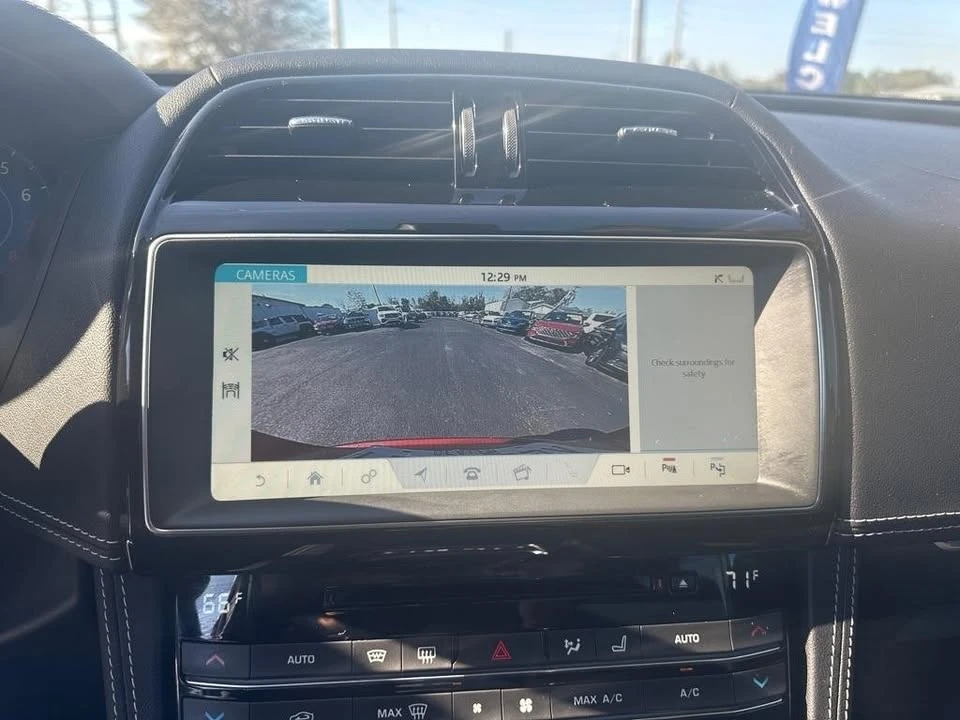 2020 Jaguar F-Pace - Image 16 of 18