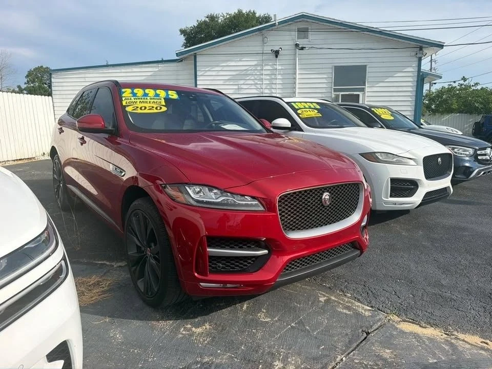 2020 Jaguar F-Pace - Image 7 of 18