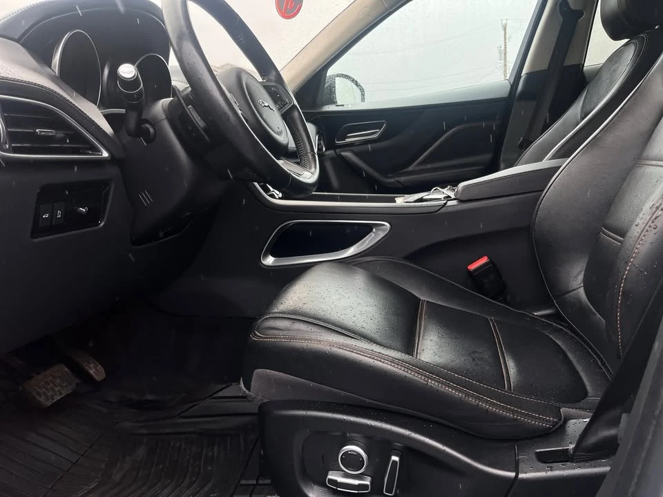 2020 Jaguar F-Pace - Image 10 of 10