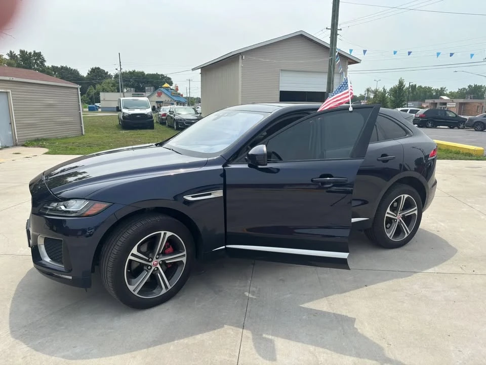2020 Jaguar F-Pace - Image 6 of 20