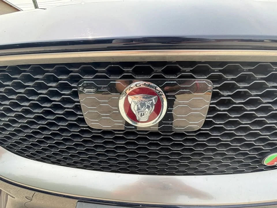 2020 Jaguar F-Pace - Image 19 of 20