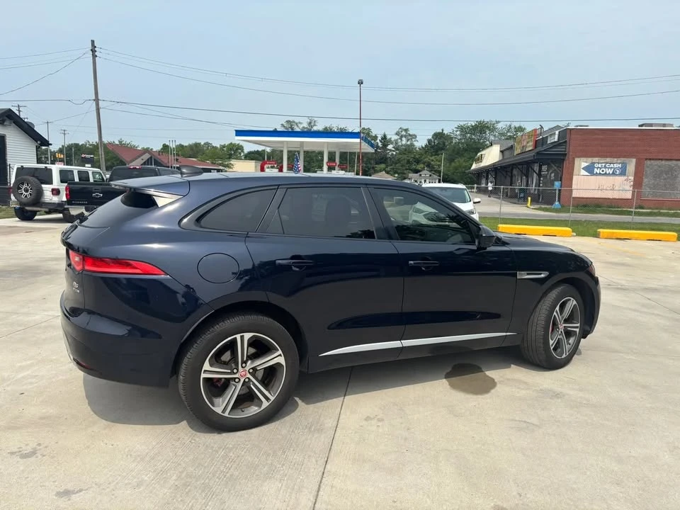 2020 Jaguar F-Pace - Image 3 of 20
