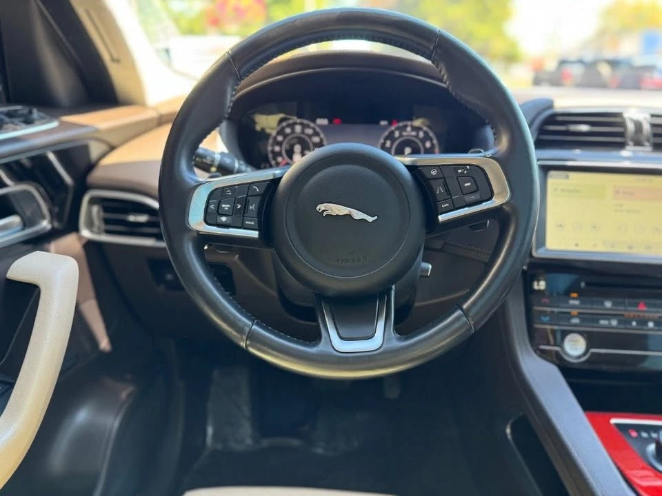 2020 Jaguar F-Pace - Image 5 of 11
