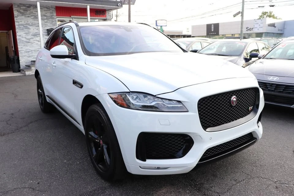 2020 Jaguar F-Pace - Image 7 of 20