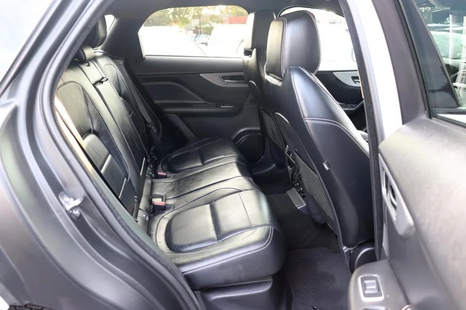 2020 Jaguar F-Pace - Image 13 of 20