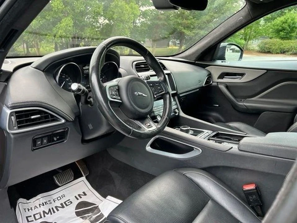 2020 Jaguar F-Pace - Image 11 of 20