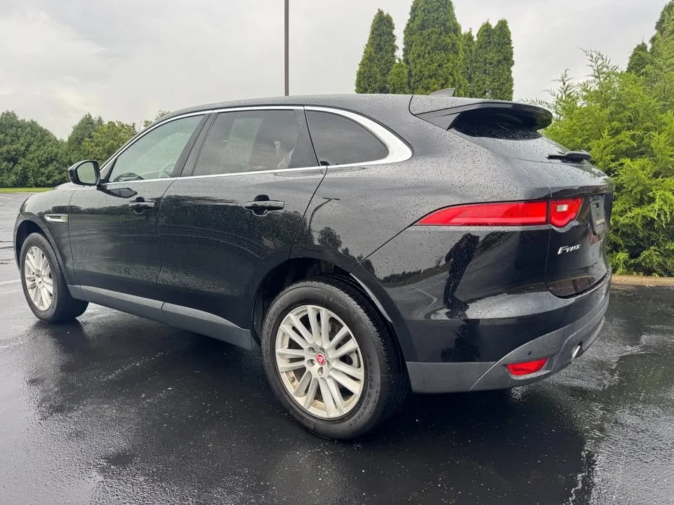 2020 Jaguar F-Pace - Image 2 of 18