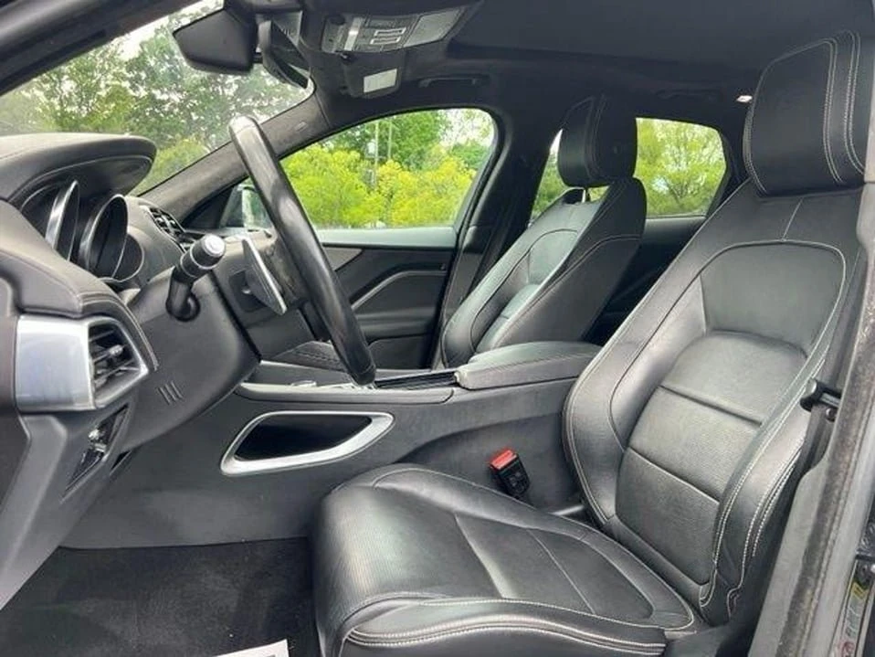 2020 Jaguar F-Pace - Image 13 of 20