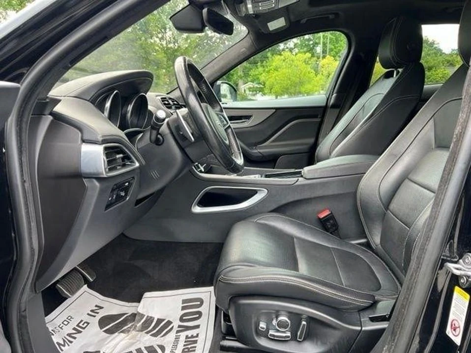 2020 Jaguar F-Pace - Image 12 of 20