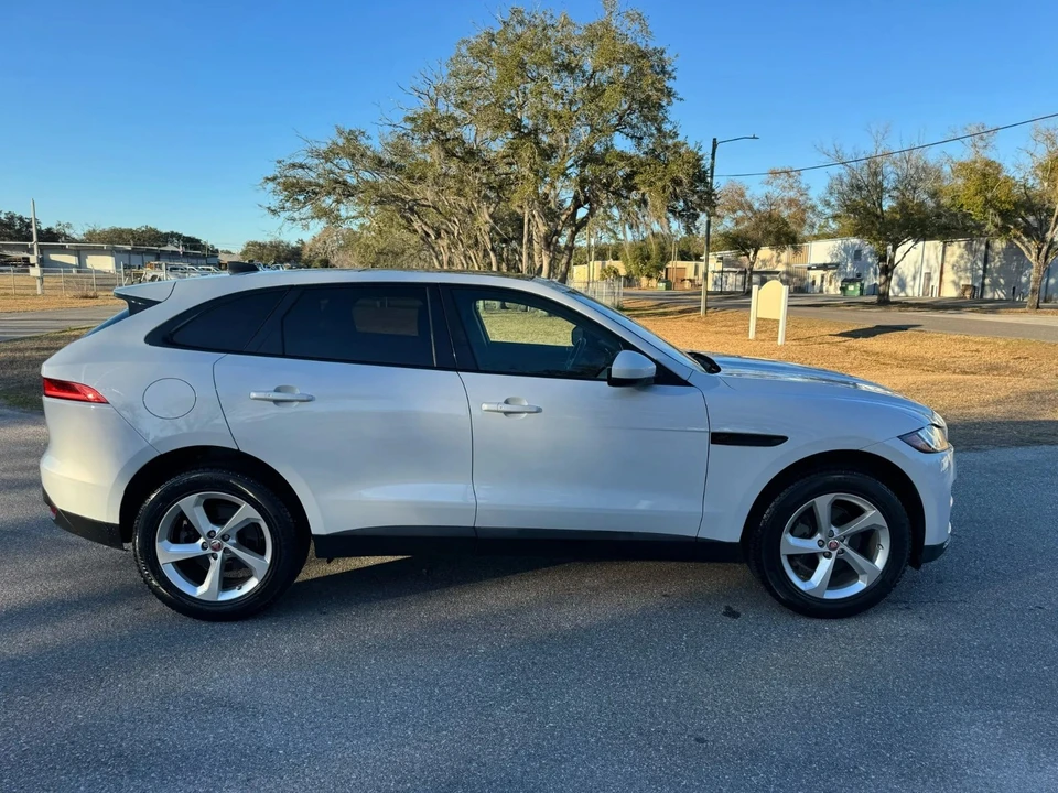 2020 Jaguar F-Pace - Image 6 of 21