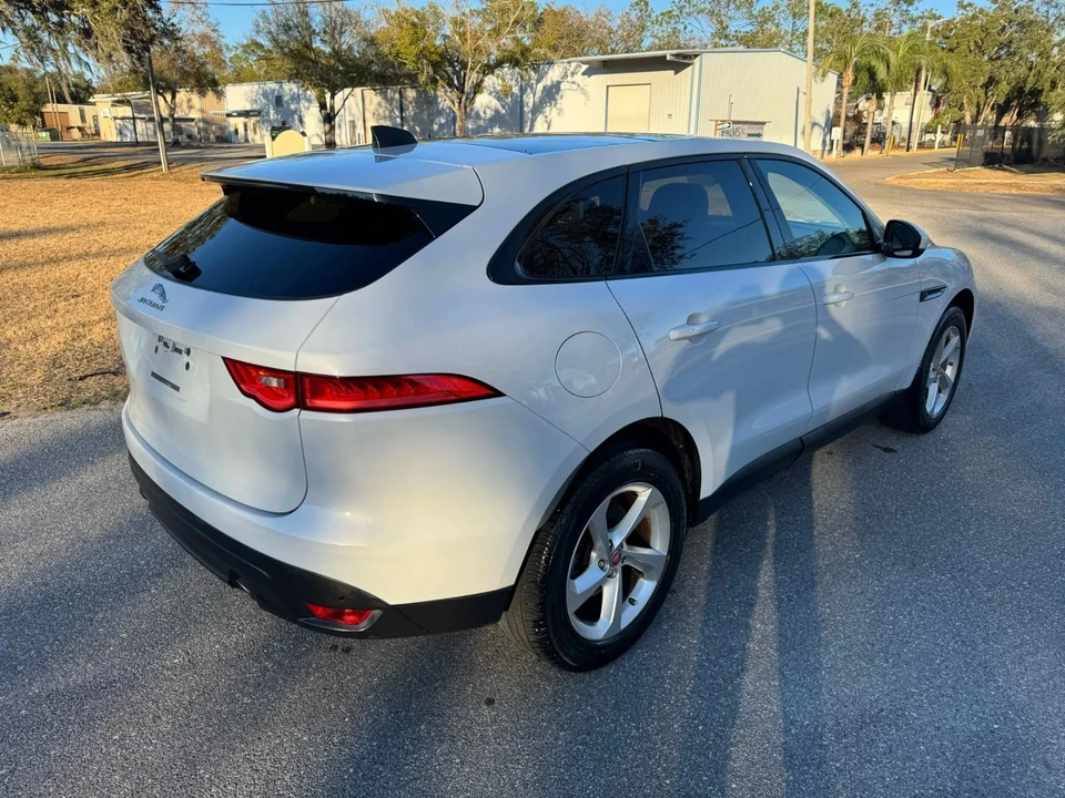 2020 Jaguar F-Pace - Image 7 of 21