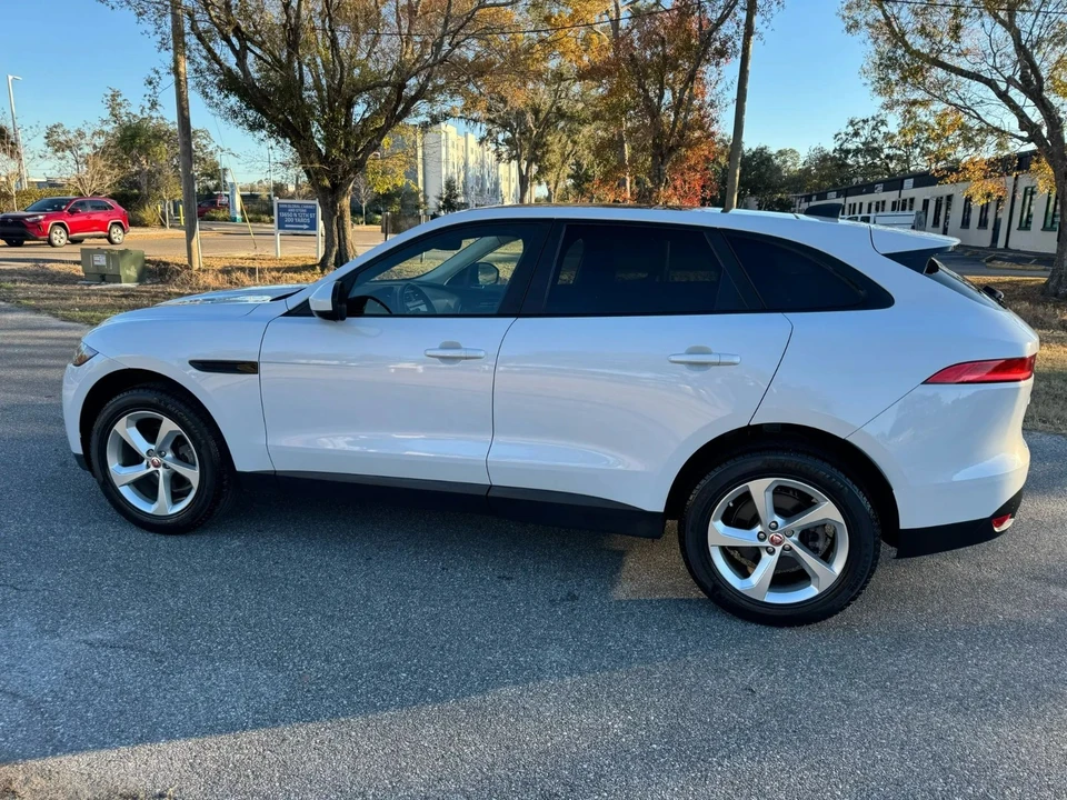 2020 Jaguar F-Pace - Image 12 of 21